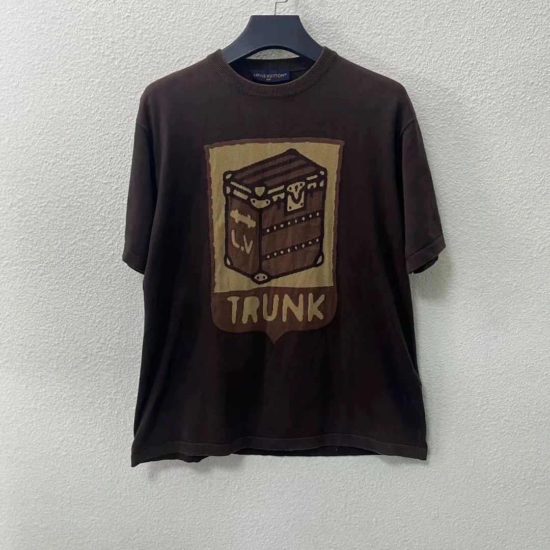 Louis Vuitton Louis Vuitton TRUNK Graphic Knit T-Shirt Size US L / EU 52-54 / 3 - 1 Thumbnail