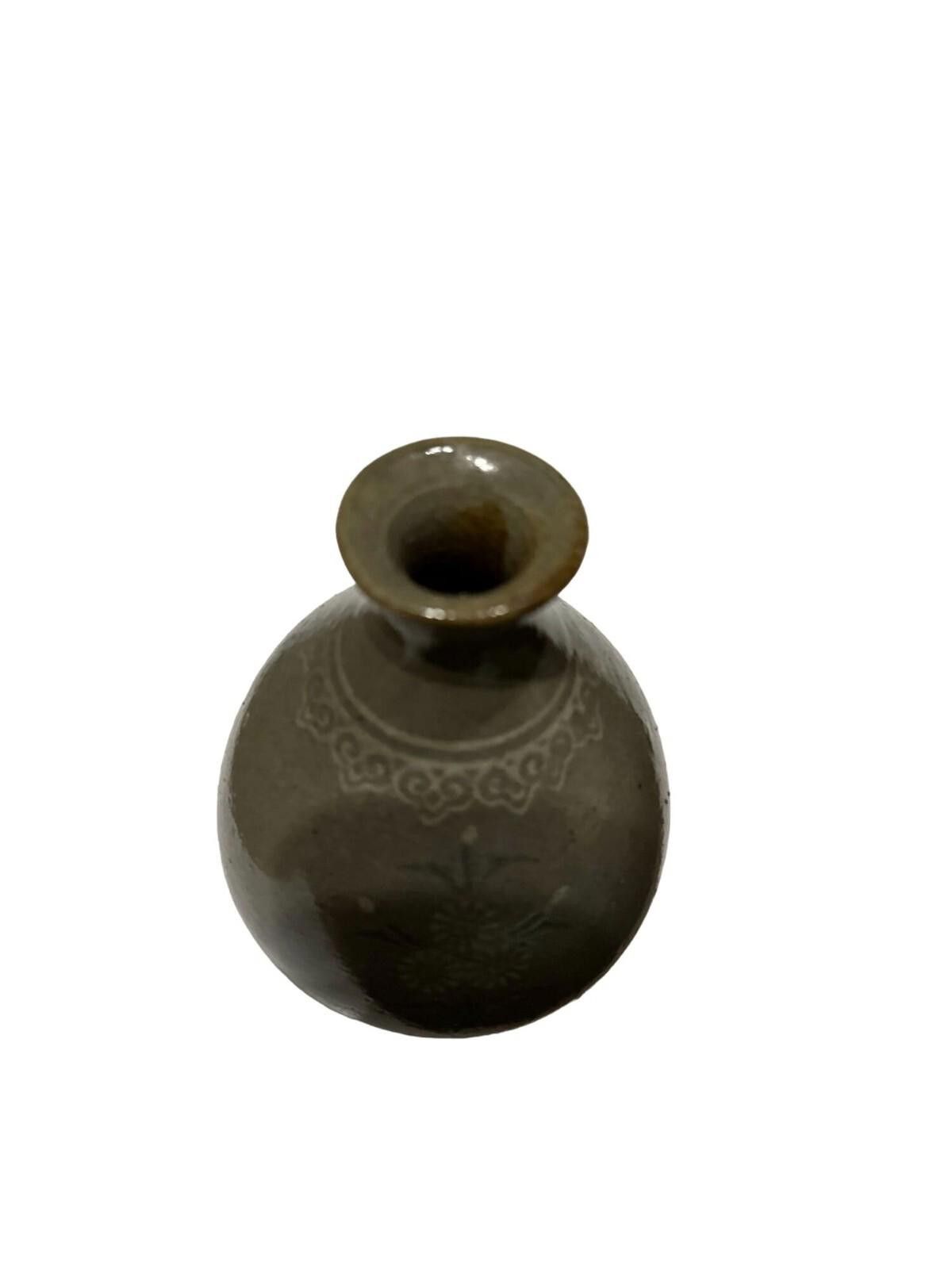 Other 12th/13th Century Korean Goryeo Celadon Bottle Vase Slip Size ONE SIZE - 2 Thumbnail