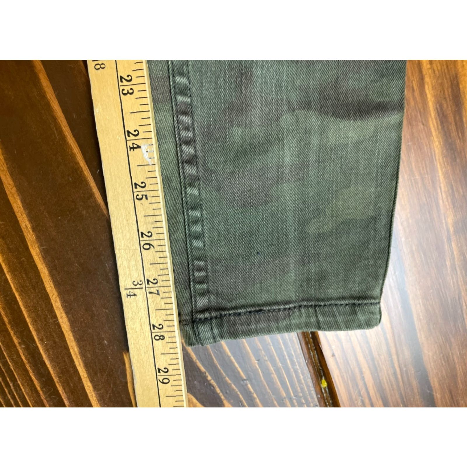 Sanctuary VINTAGE? (No) Sanctuary Jeans Women's Size 25 Green Camouflage Ace Utility Pockets Jeans Size 42" / US 20 - 6 Thumbnail