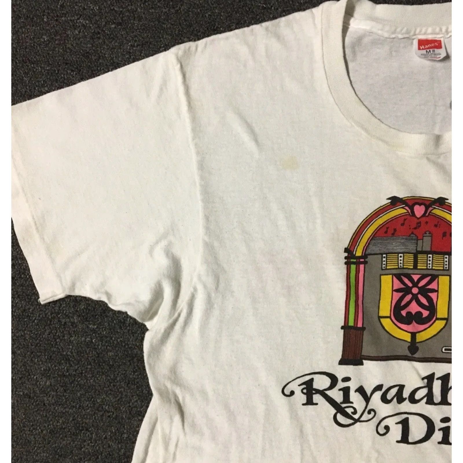 Vintage Vtg 80s Riyadh Diner Faded Music Note Shirt M Saudi Arabia Bar Grunge AOP 90s Size US M / EU 48-50 / 2 - 7 Thumbnail