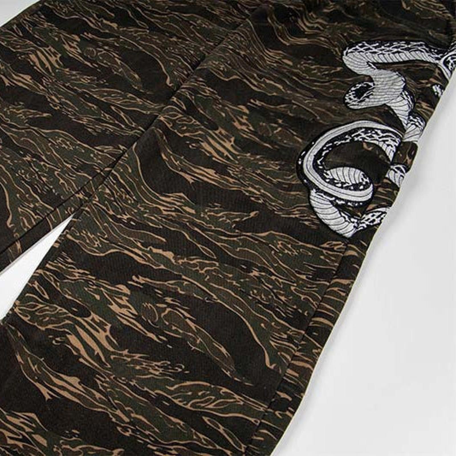 Japanese Brand Camo Straight Wide Leg Pants with Snake Print Size US 32 / EU 48 - 3 Thumbnail