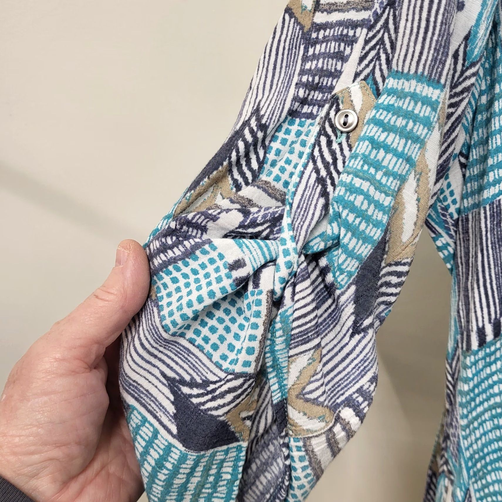 Vintage Kim Rogers Curvy Shirt Blouse 1X Women Blue Turquoise Chevron Stripe Top Knit Polyester Rayon 3/4 Sleeve V-Neck Tunic Size XL / US 12-14 / IT 48-50 - 6 Thumbnail