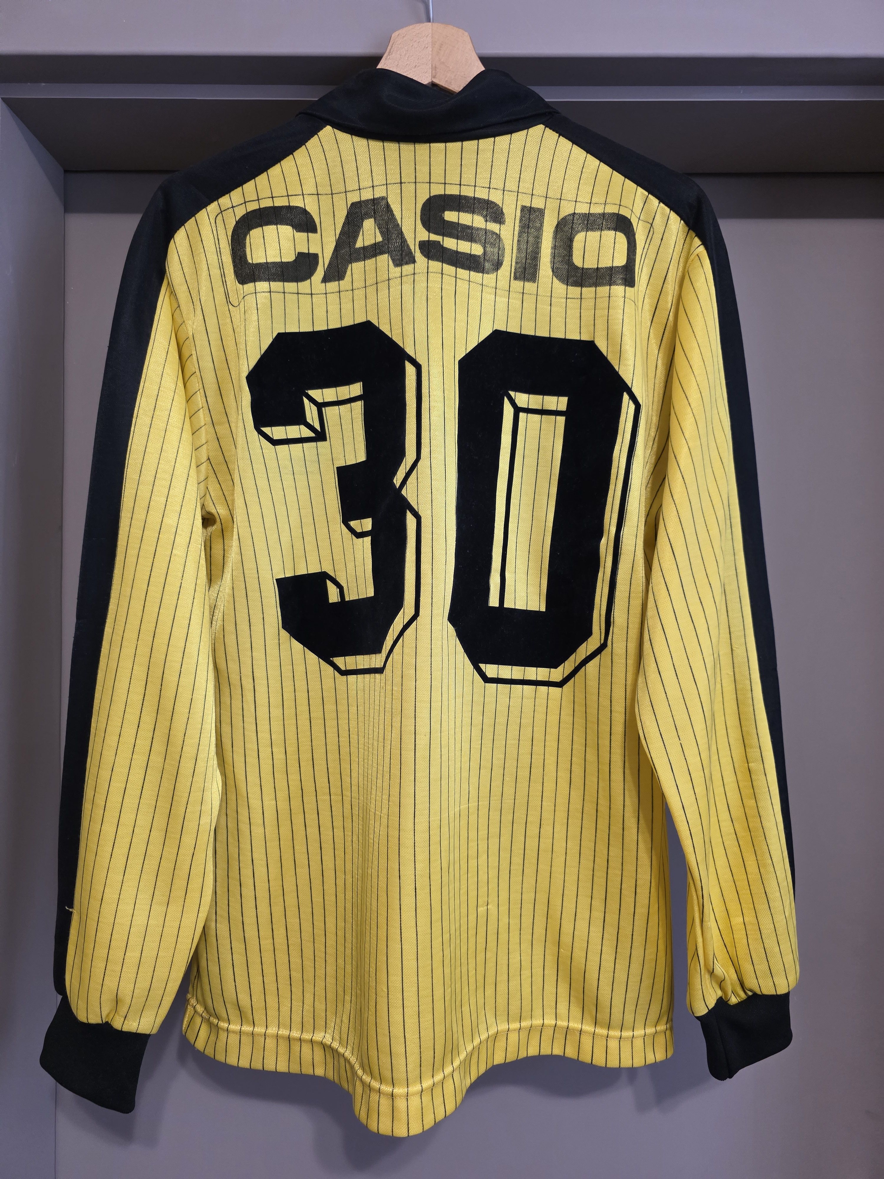 Puma Young Boys puma 1984 Match Worn #30 soccer jersey Size US L / EU 52-54 / 3 - 4 Thumbnail