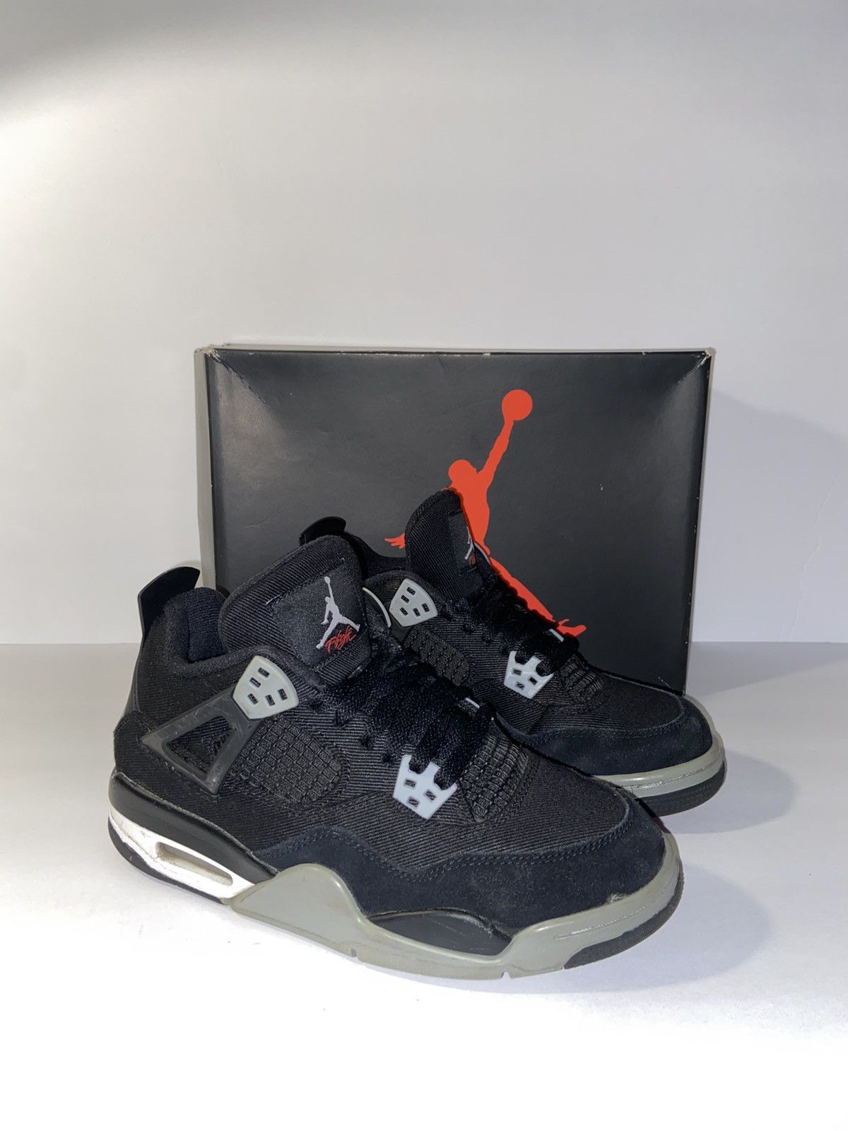 Jordan Brand Jordan 4 Retro Black Canvas (GS) US 6.5Y Used Size US 6.5 / EU 39-40 - 1 Thumbnail