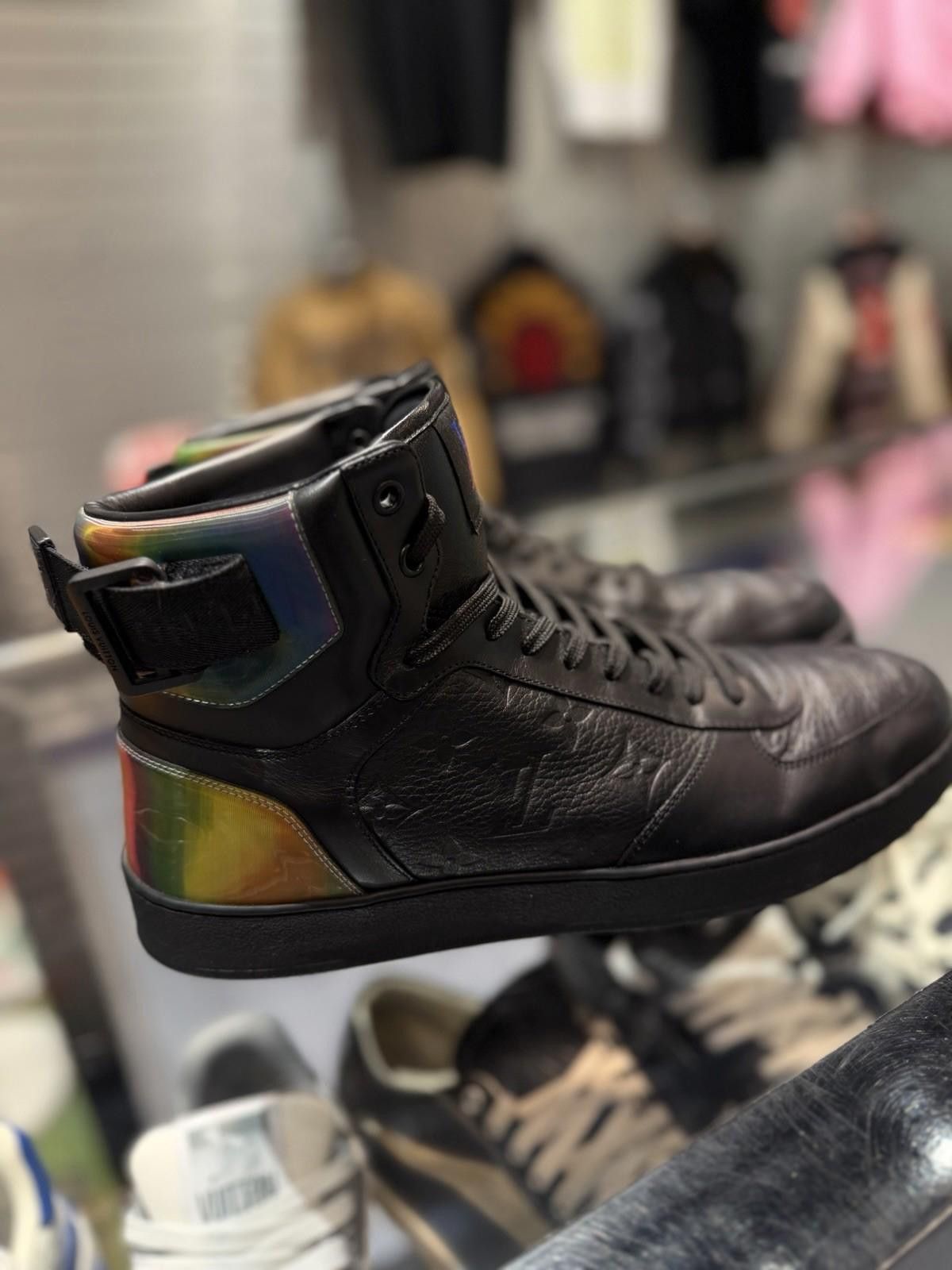 Louis Vuitton Louis Vuitton Rivoli Sneakers Multi Color 9.5US/8.5LV Size US 9.5 / EU 42-43 - 4 Thumbnail