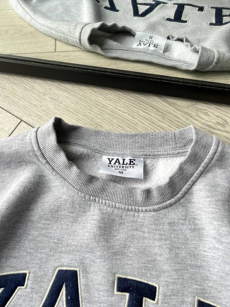 Vintage Vintage Yale Boxy Sweatshirt Y2K M Size US M / EU 48-50 / 2 - 3 Thumbnail