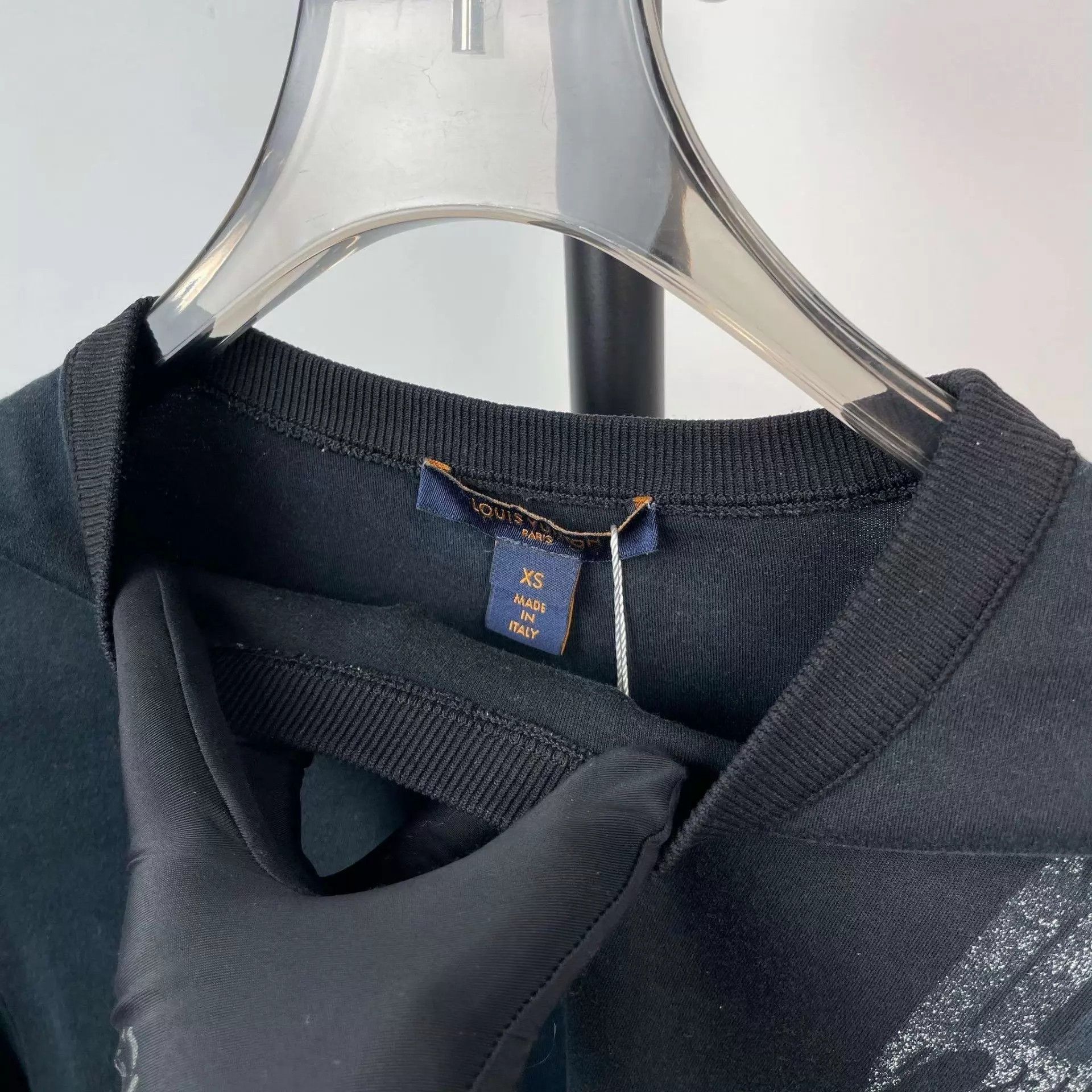 Louis Vuitton LV Chain Crew Neck Base Short Sleeve XS Size US XS / EU 42 / 0 - 5 Thumbnail