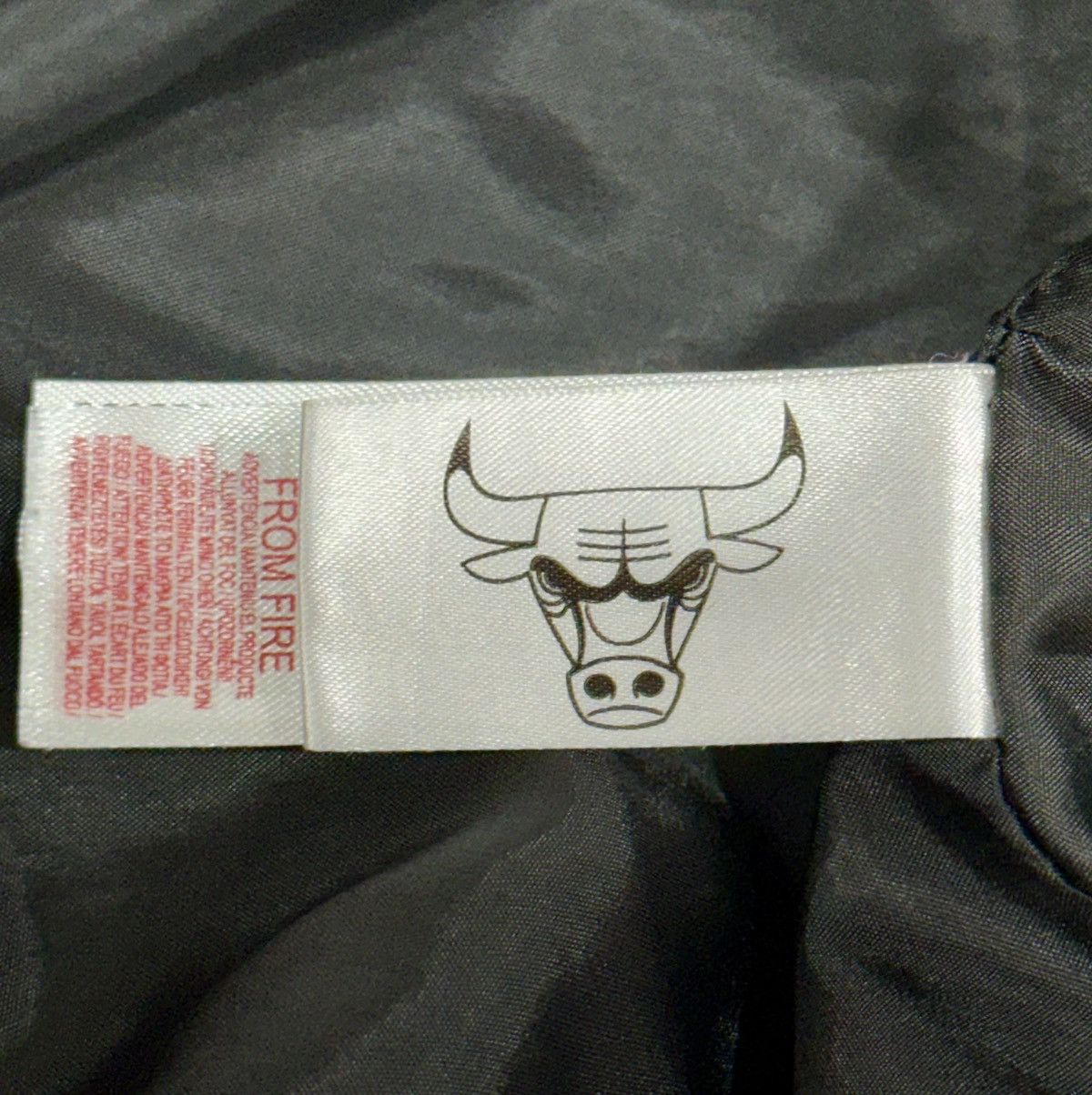 NBA Chicago Bulls Mens Jacket Size US M / EU 48-50 / 2 - 6 Thumbnail