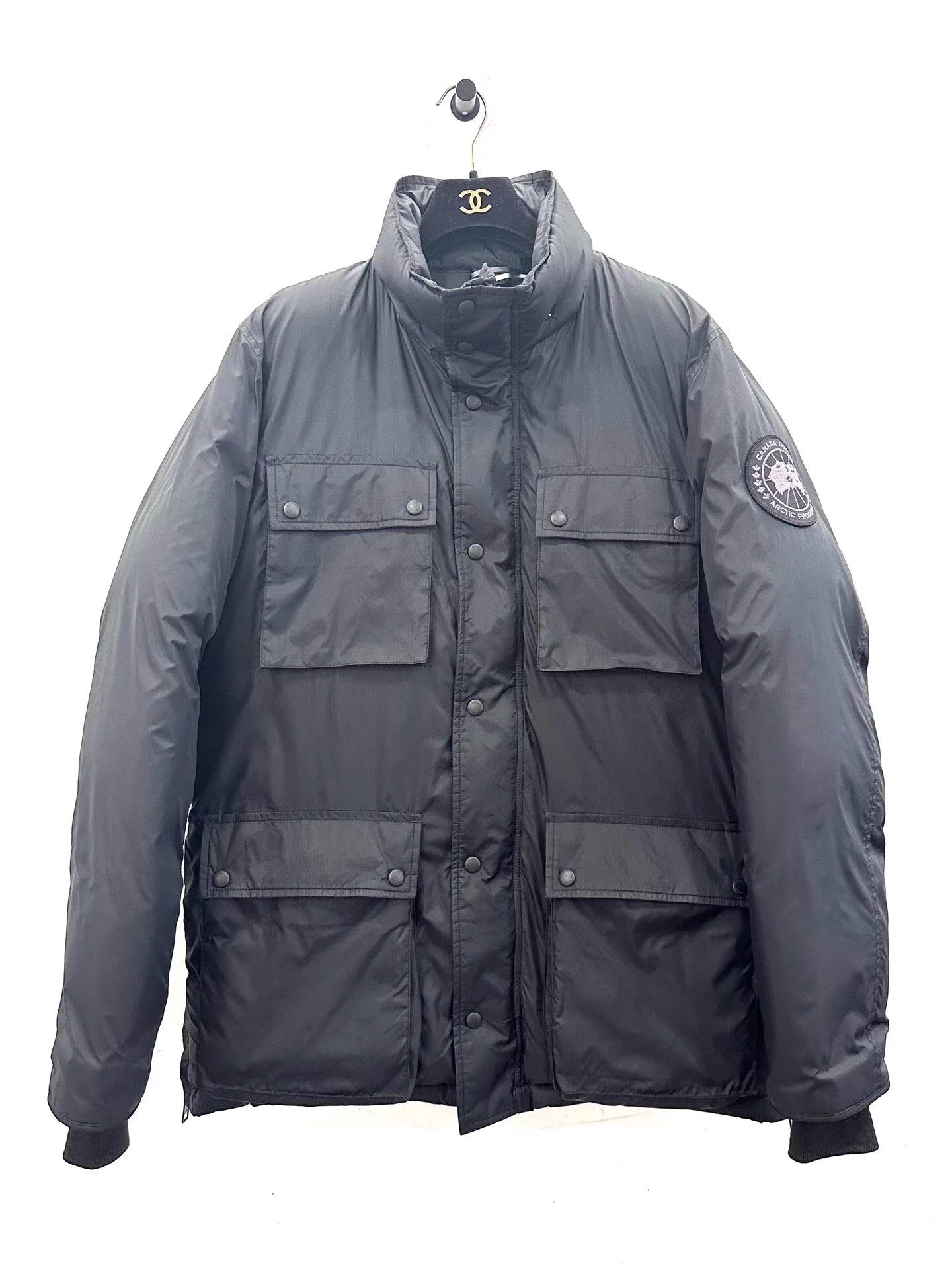 Canada Goose Canada Goose x Barneys NY Men's Blk Down Jacket L Side Logo Size US L / EU 52-54 / 3 - 1 Thumbnail