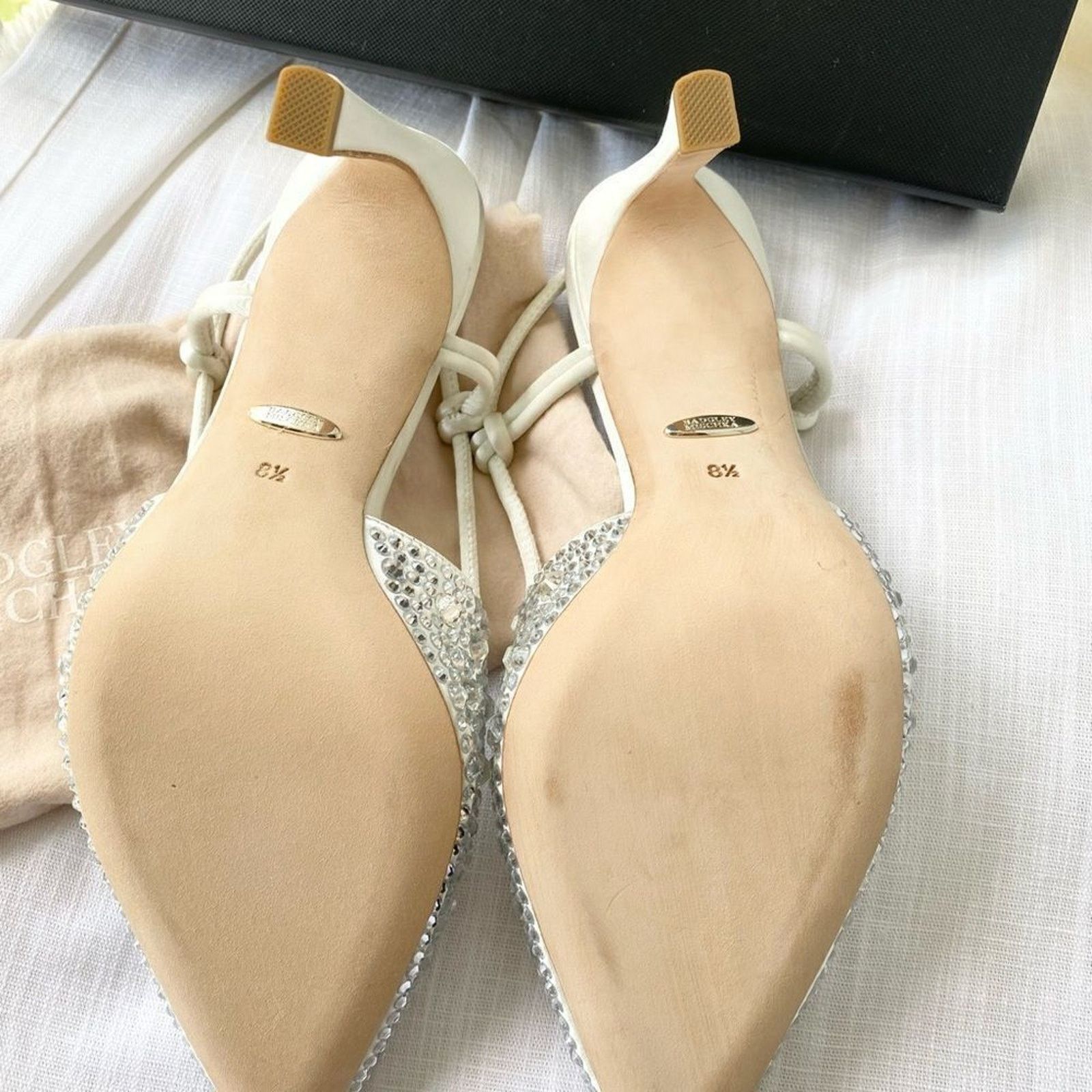 Badgley Mischka Badgley Mischka White Satin Crystal Heel Pumps - Size 8.5 Size US 8.5 / IT 38.5 - 5 Thumbnail