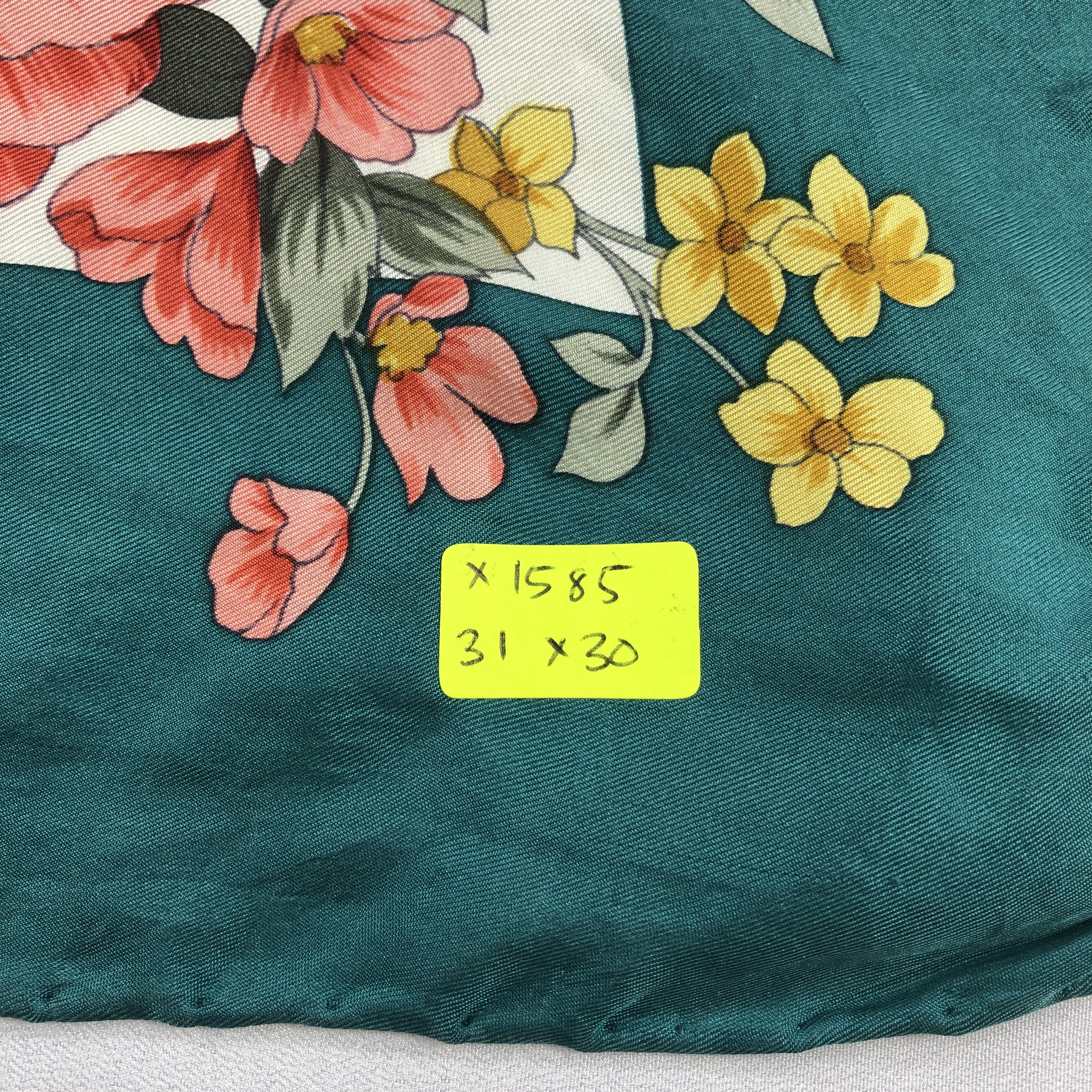 Vintage Vintage Silk Scarf Size ONE SIZE - 9 Thumbnail