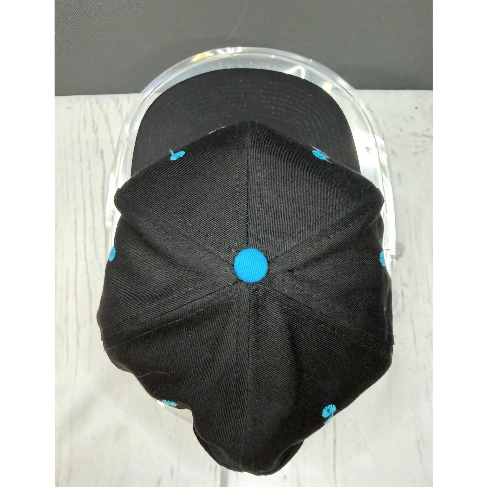 NFL VINTAGE AJD Team NFL Carolina Panthers Hat Mens Black Snapback OSFA Size US 35 - 6 Thumbnail