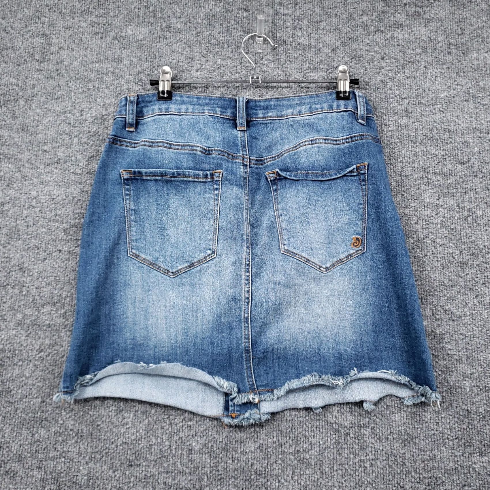 Denime Indigo Rein Skirt Womens 7/27 Blue Mini Button Fray Hem Stone Wash Denim Casual Pockets Vintage No Size 28" / US 6 / IT 42 - 2 Thumbnail