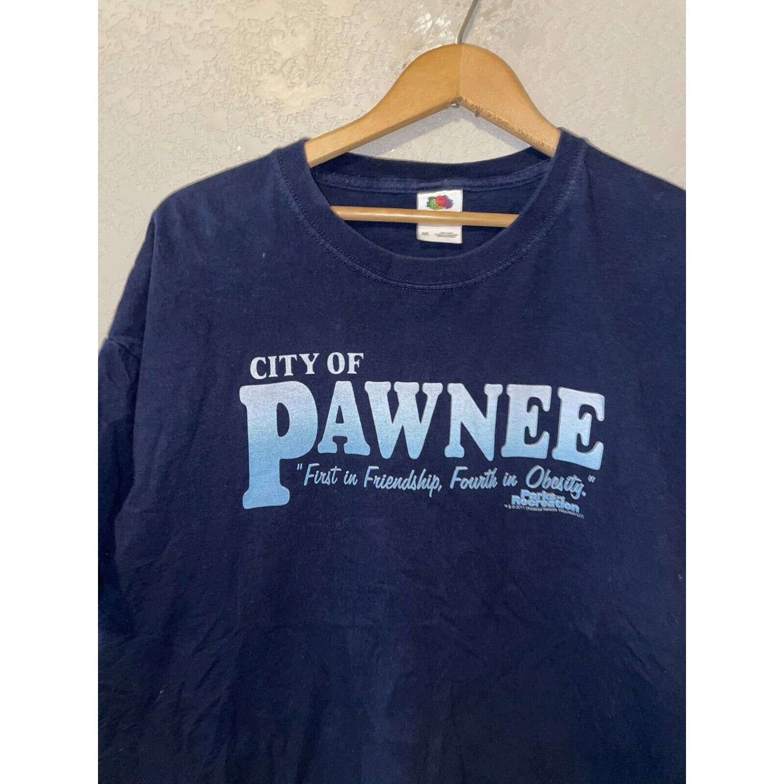 Fruit Of The Loom Parks & Rec Shirt Recreation City Pawnee 4th Tee TV Show 2XL Size US XXL / EU 58 / 5 - 4 Thumbnail