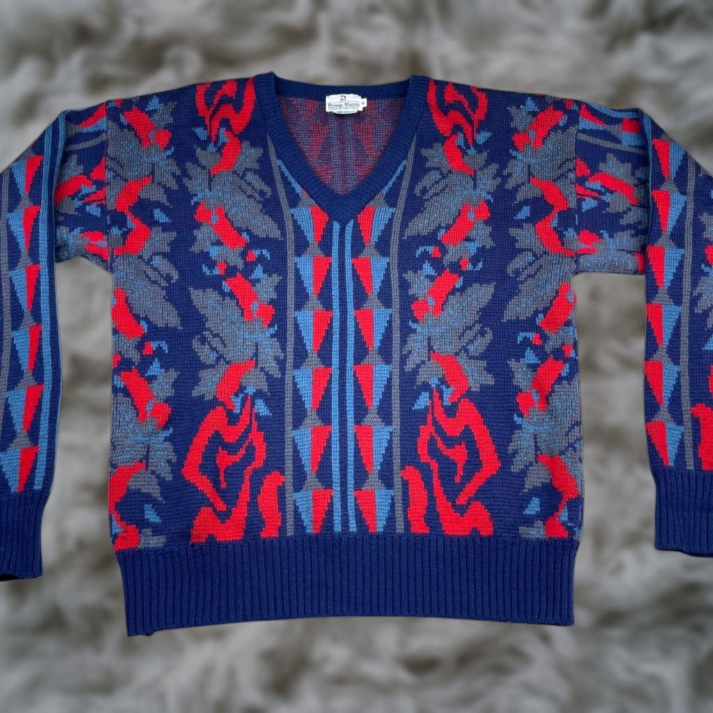 Neiman Marcus VINTAGE Neiman Marcus Men's Sweater Geometric Wool V-Neck Pullover Blue Gray Red Medium Size US M / EU 48-50 / 2 - 1 Thumbnail