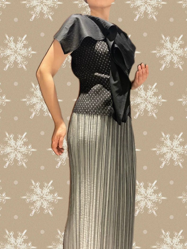 Issey Miyake Issey Miyake size:2 A grey main line glossy fabric flower Size M / US 6-8 / IT 42-44 - 7 Thumbnail