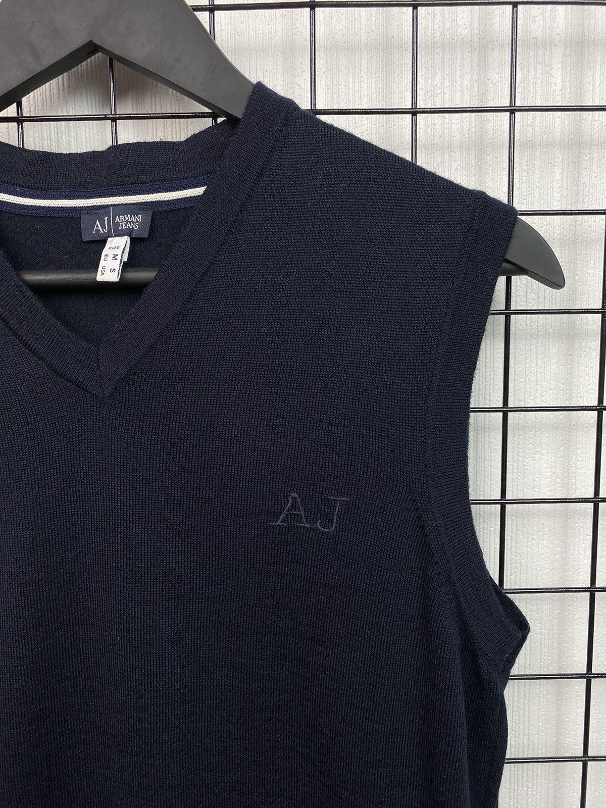 Giorgio Armani Armani Jeans Vest Knit Wool Men’s M Unisex Navy Blue Logo AJ Size US M / EU 48-50 / 2 - 5 Thumbnail