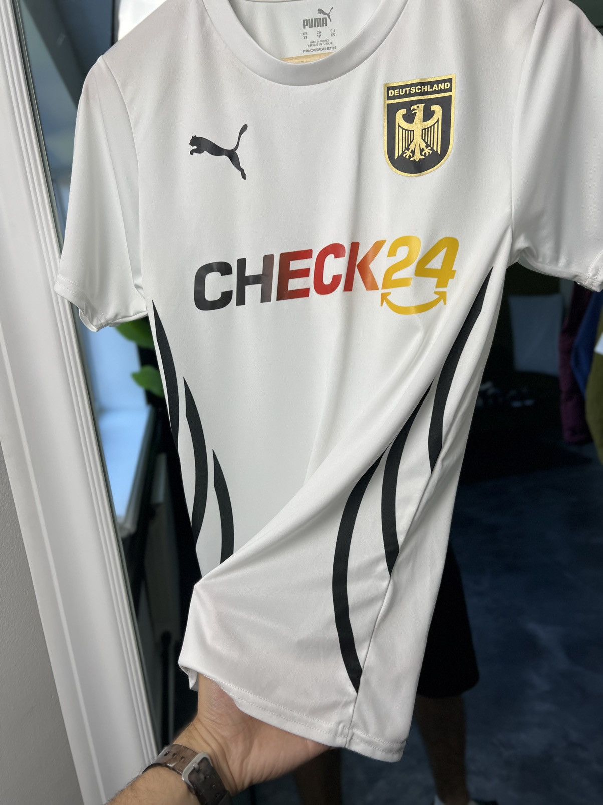 Puma PUMA Germany Football Shirt – CHECK24 Sponsor – Size S Y2K Size US S / EU 44-46 / 1 - 9 Thumbnail