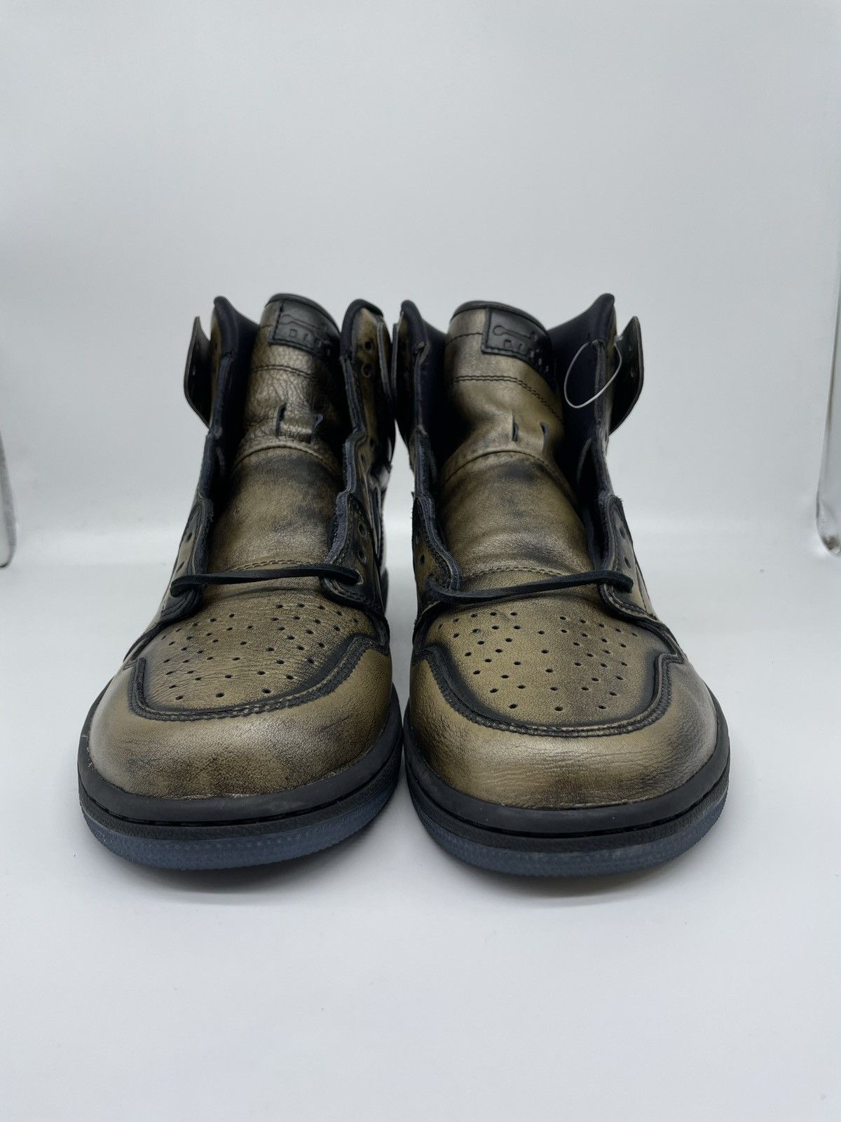 Nike Air Jordan Retro 1 OG High Wings Size US 11 / EU 44 - 3 Thumbnail