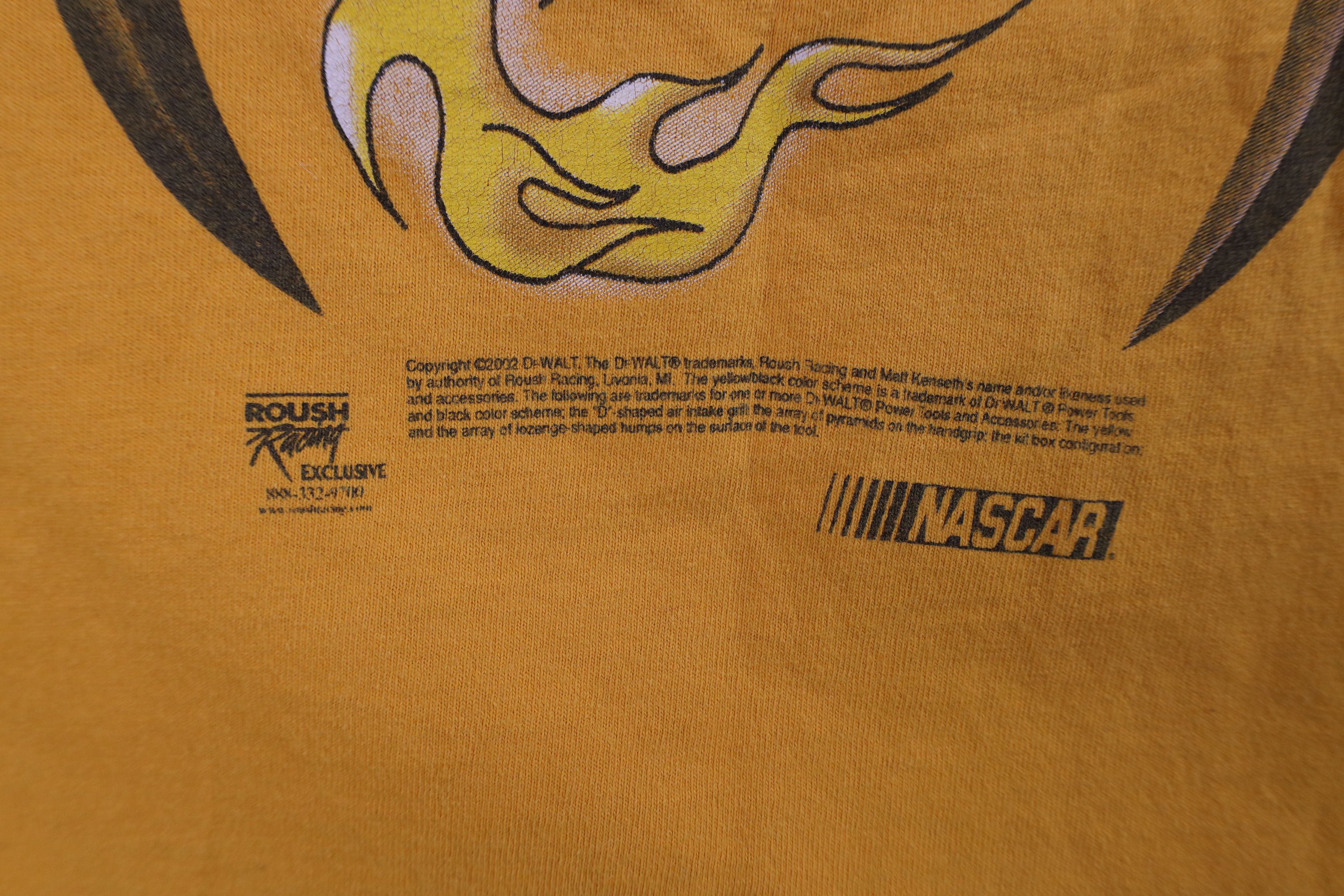 Vintage Vintage NASCAR Kenseth Racing Fire Flames Dragon T-Shirt Size US L / EU 52-54 / 3 - 10 Thumbnail