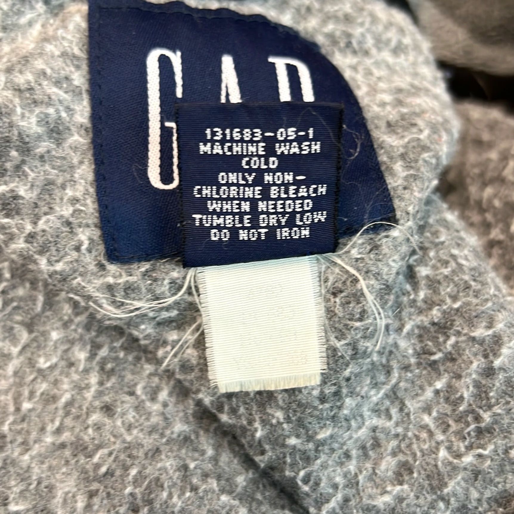 Gap Gap Jacket Mens Mock Neck Long Sleeves Fleece Full Zip Casual Gray Size Large Size US L / EU 52-54 / 3 - 6 Thumbnail