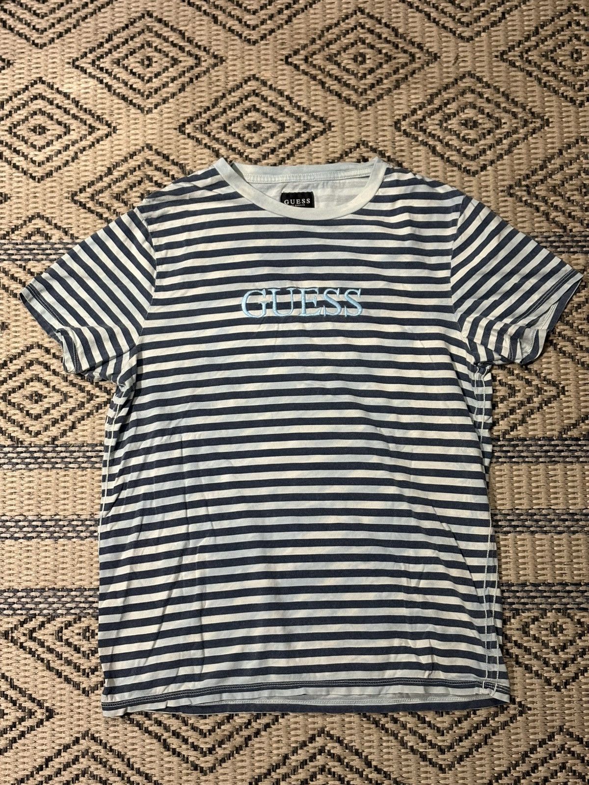 Guess Guess Striped Embroidered Tee Size US S / EU 44-46 / 1 - 1 Thumbnail