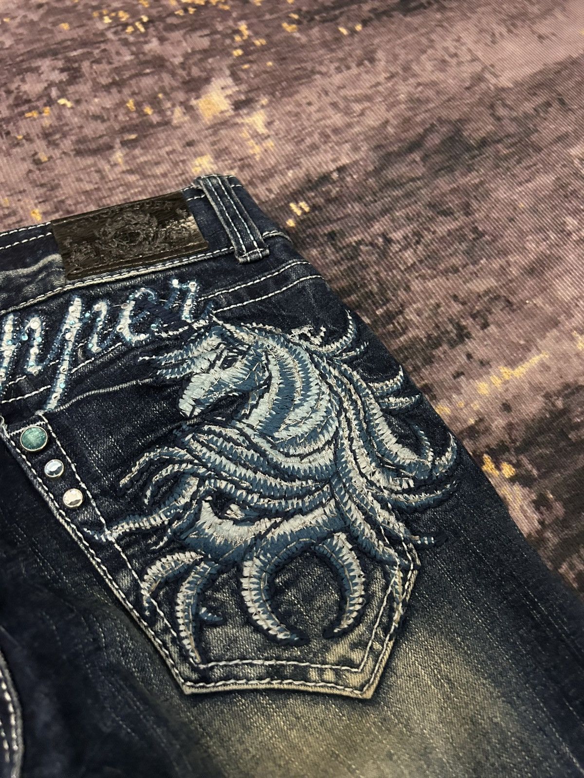 Tornado Mart Red Pepper Pegasus Embroidered Pocket Back Slim Jeans Size US 29 - 9 Thumbnail