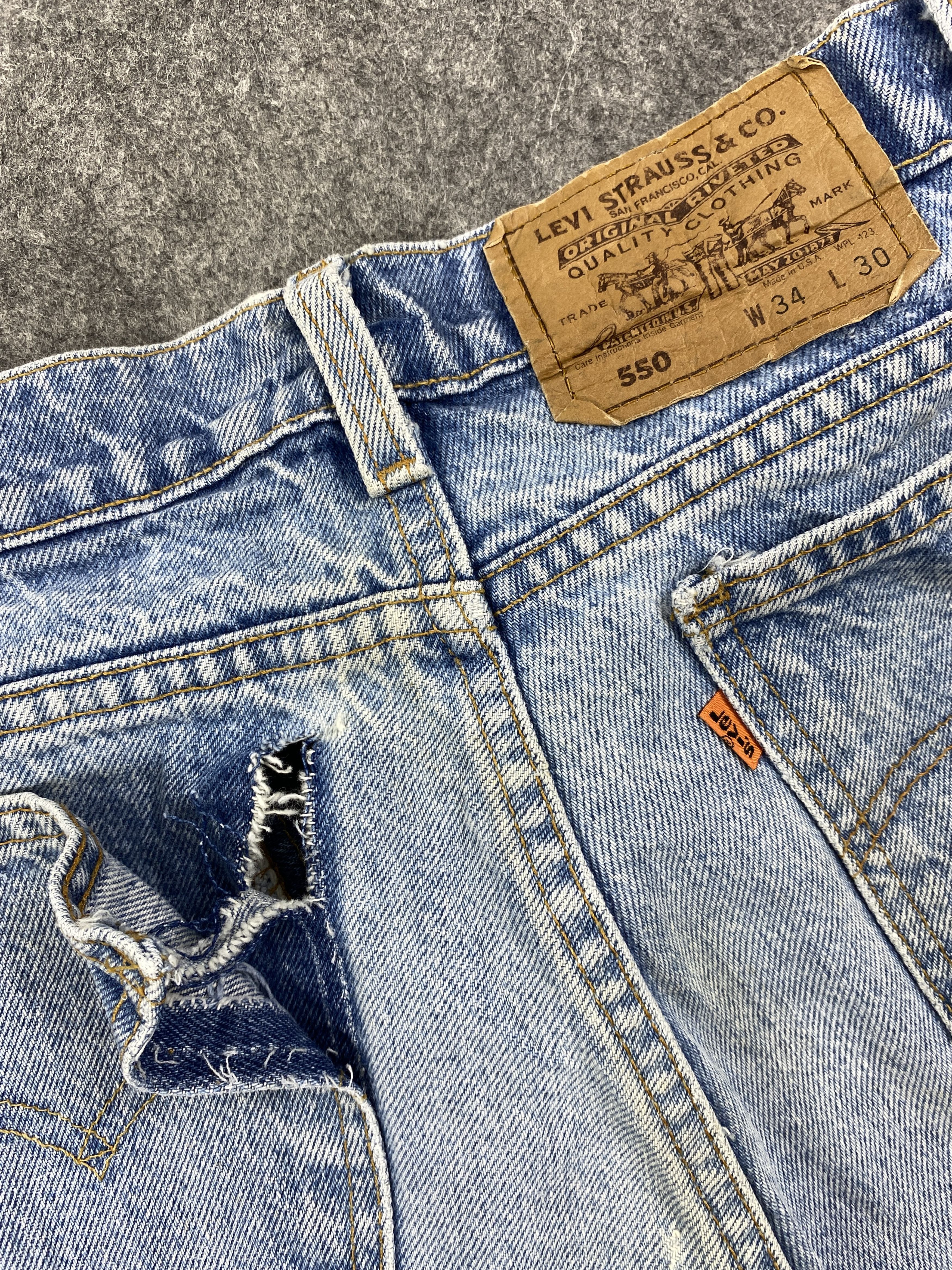Levi's 90's Blue Wash Vintage Levi's 550 USA 33x29 Denim -JN1785 Size US 33 - 10 Thumbnail