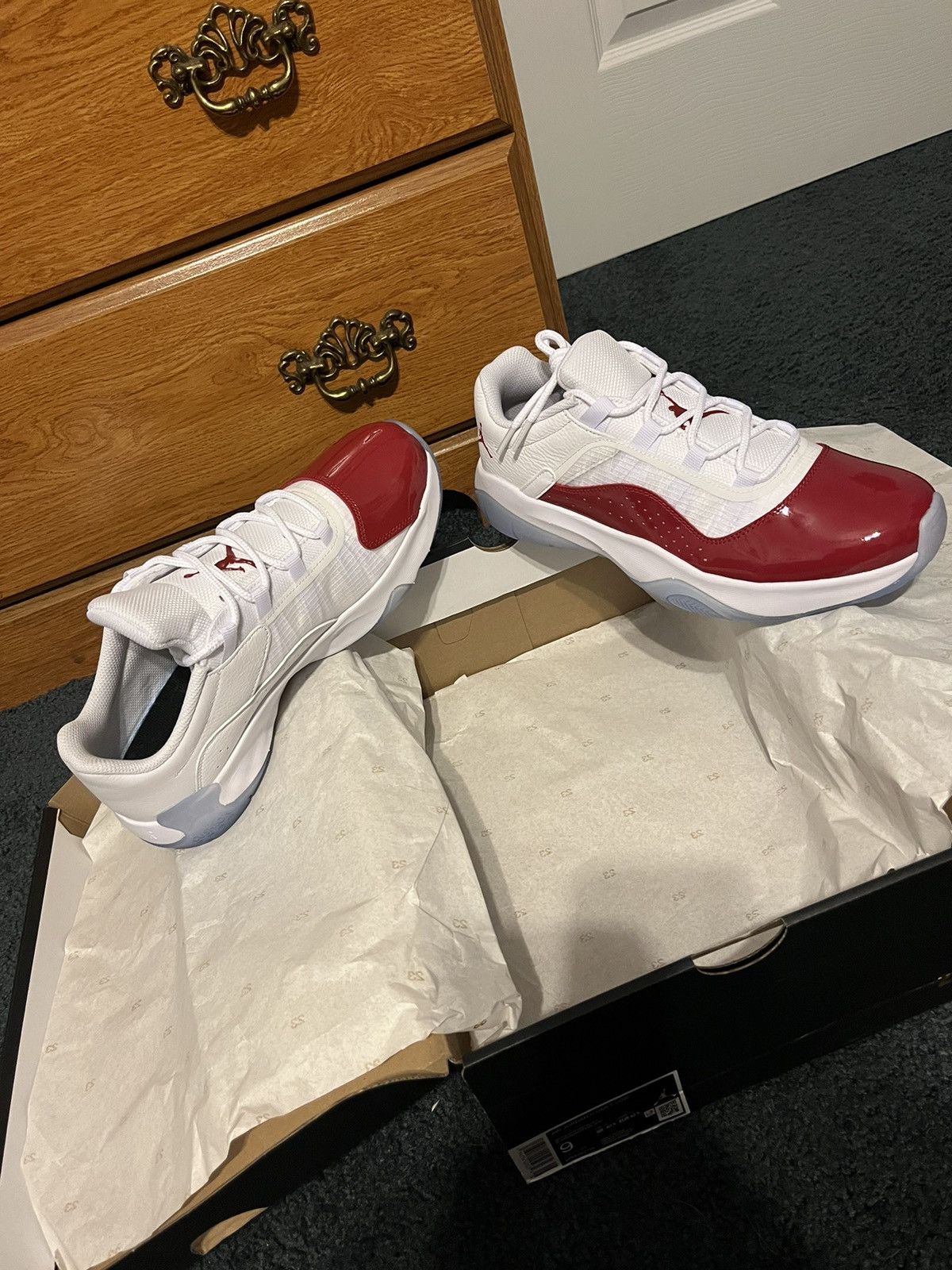 Jordan Brand Jordan 11 Comfort Low (Cherry Red) Size US 9 / EU 42 - 5 Thumbnail