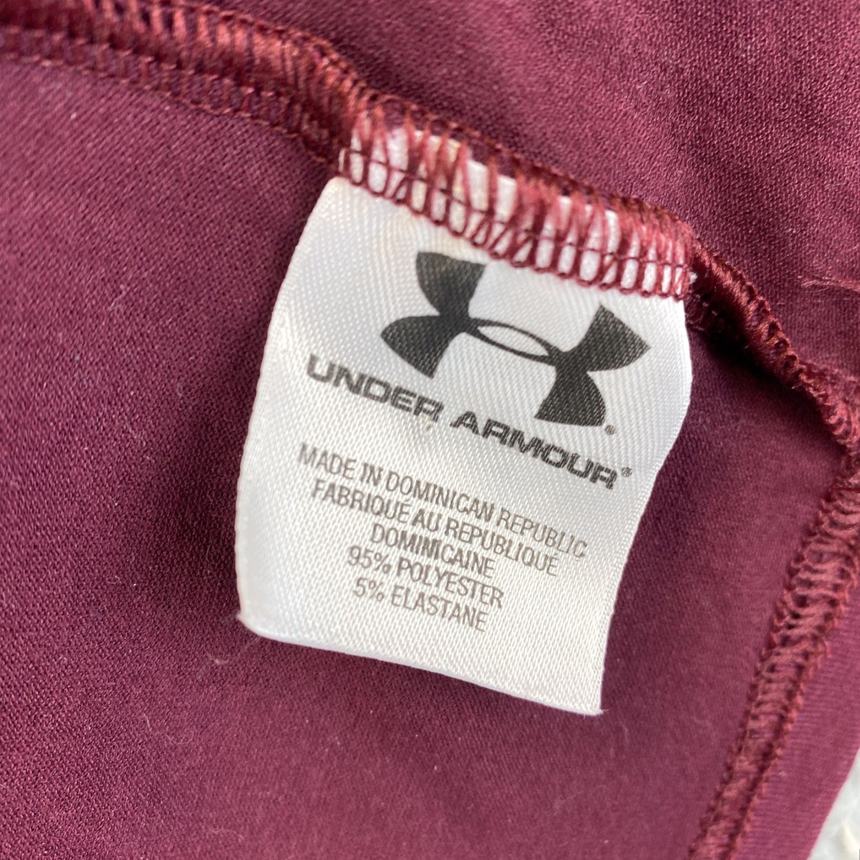 Under Armour VINTAGE? No — Under Armour DRY FIT Training Shirt Short Sleeve Mens XL Maroon Athletic Dri-Fit, Lightweight Moisture-Wicking Sports Tee, 73-9 Size US XL / EU 56 / 4 - 6 Thumbnail