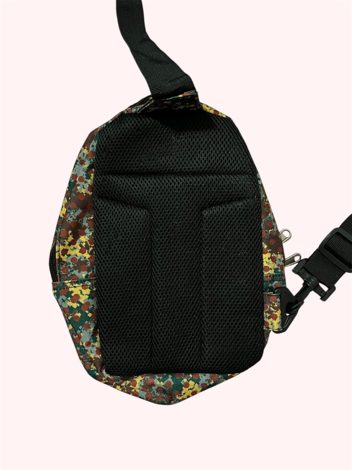 Futura Funko x Futura Laboratories Star Wars Boba Fett Sling Bag Size ONE SIZE - 3 Thumbnail