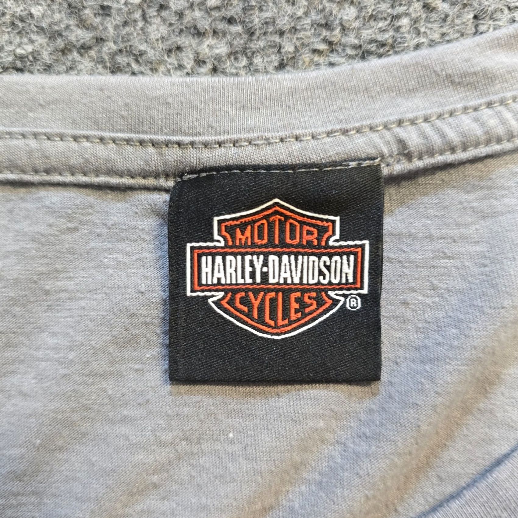 Harley Davidson Harley-Davidson Women T-Shirt Gray Rhinestones Classic Short Sleeve V-Neck Motorcycle Size L / US 10 / IT 46 - 4 Thumbnail