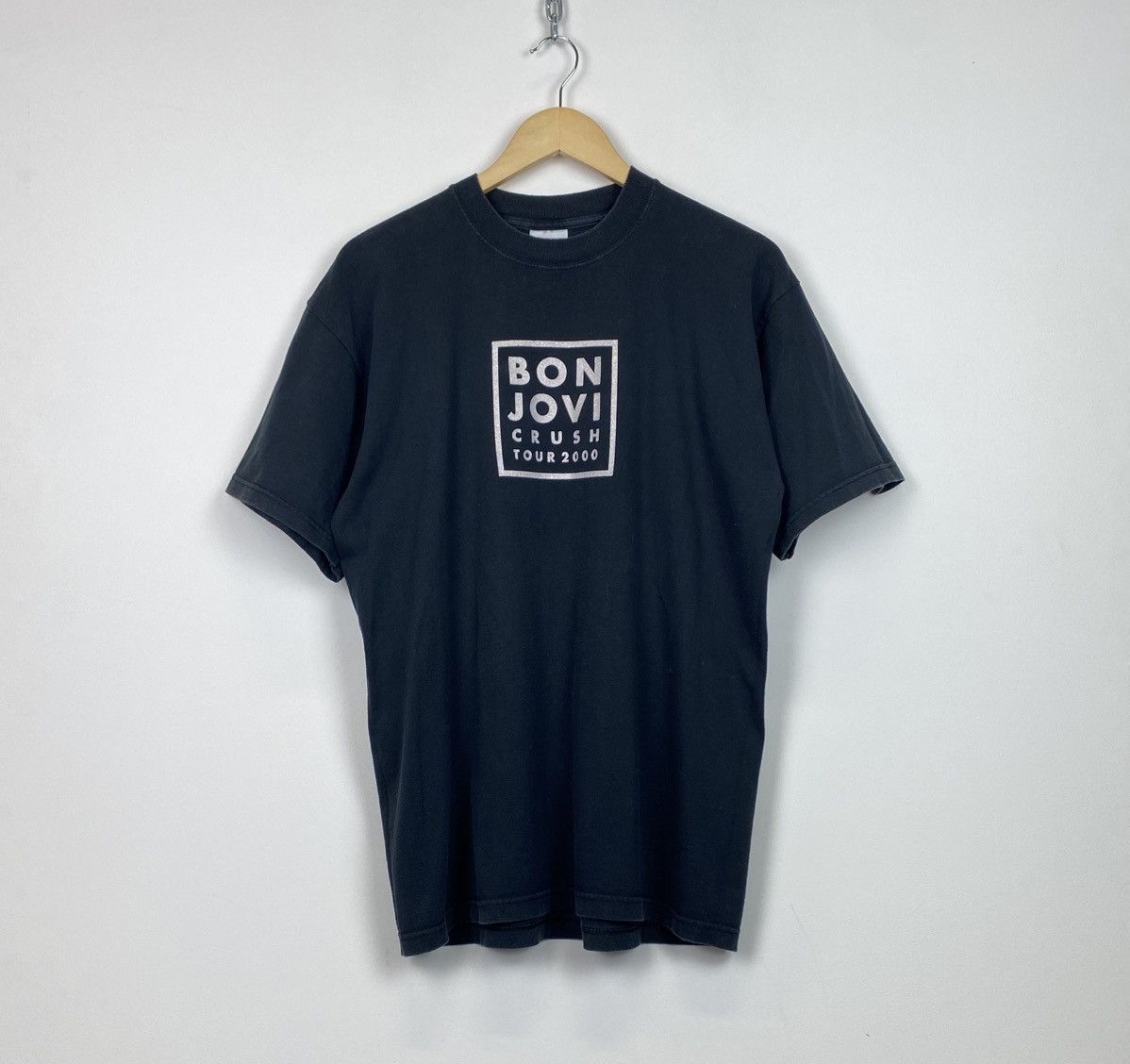 Band Tees Vintage Bon Jovi Crush Tour 2000 Rock Band T-Shirt Black Y2K Size US L / EU 52-54 / 3 - 1 Thumbnail