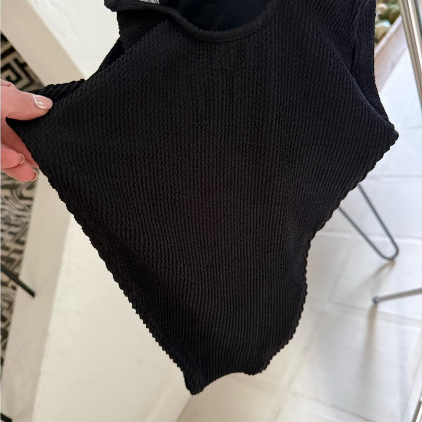 Other Good American $119 Always Fits Black High Cut One Piece S/M Size ONE SIZE - 7 Thumbnail