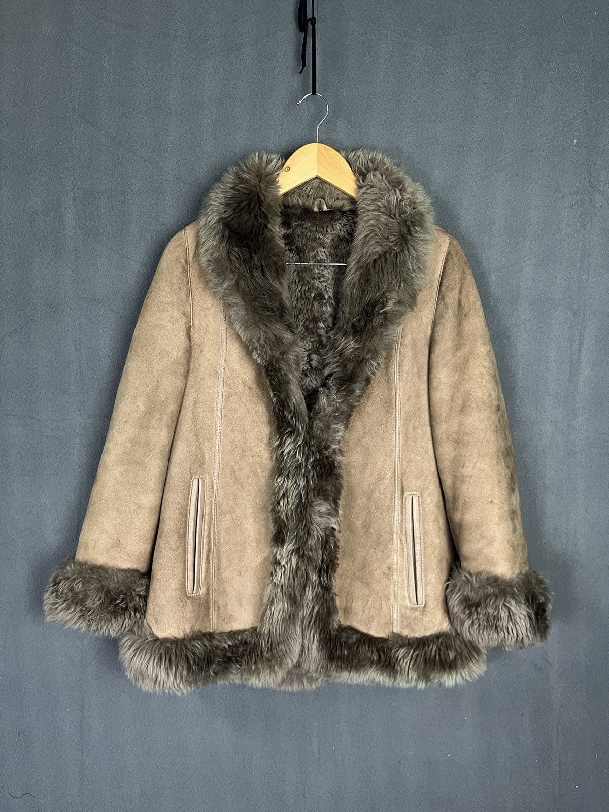 Designer ADAR MADE IN SPAIN SUEDE LEATHER JACKET SHEARLING FUR COAT Size US S / EU 44-46 / 1 - 1 Thumbnail