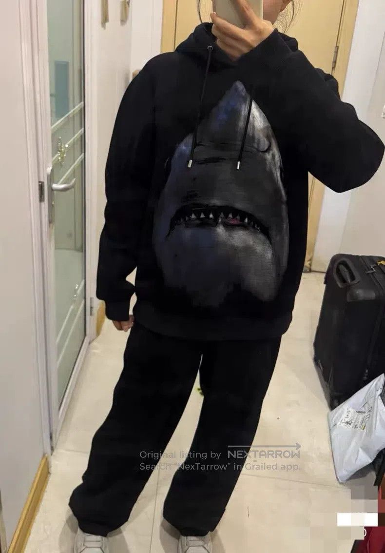Givenchy Givenchy Shark Hooded Sweatshirt Size US M / EU 48-50 / 2 - 8 Thumbnail
