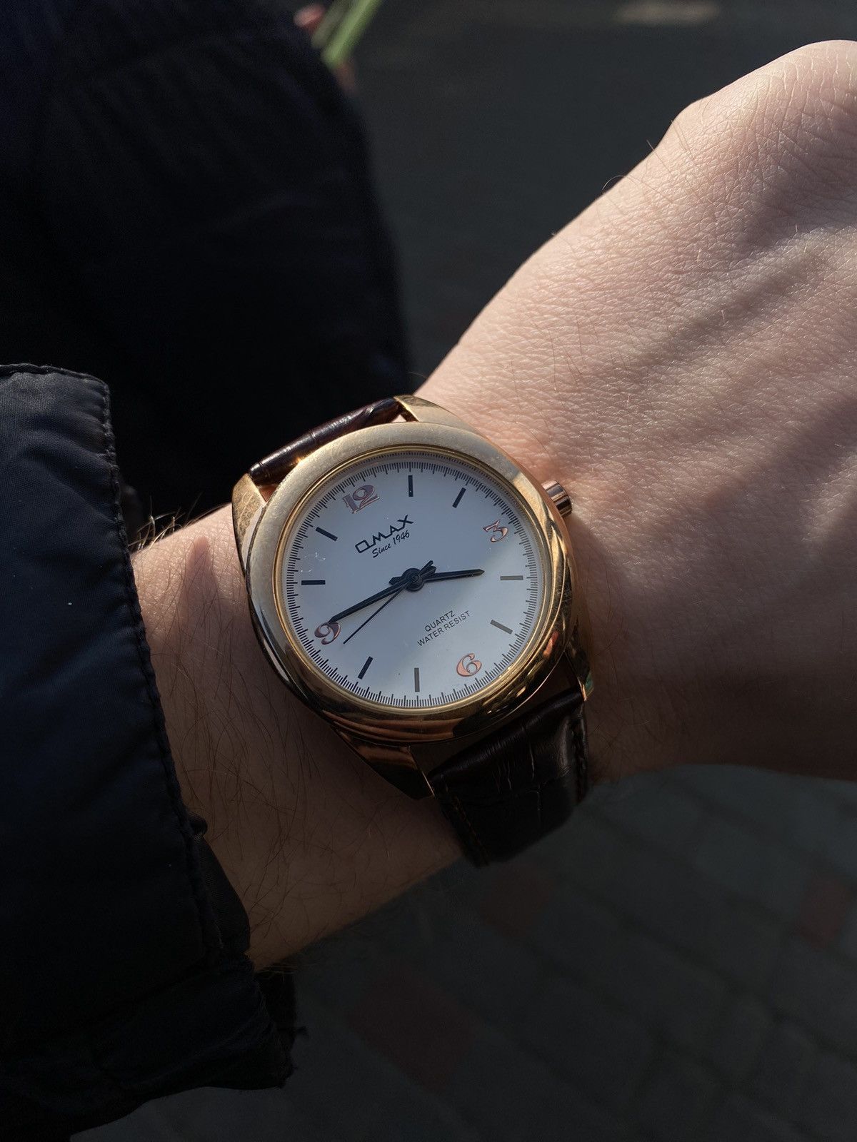 Vintage Omax Gold Quartz Watch | Swiss Design Size ONE SIZE - 4 Thumbnail