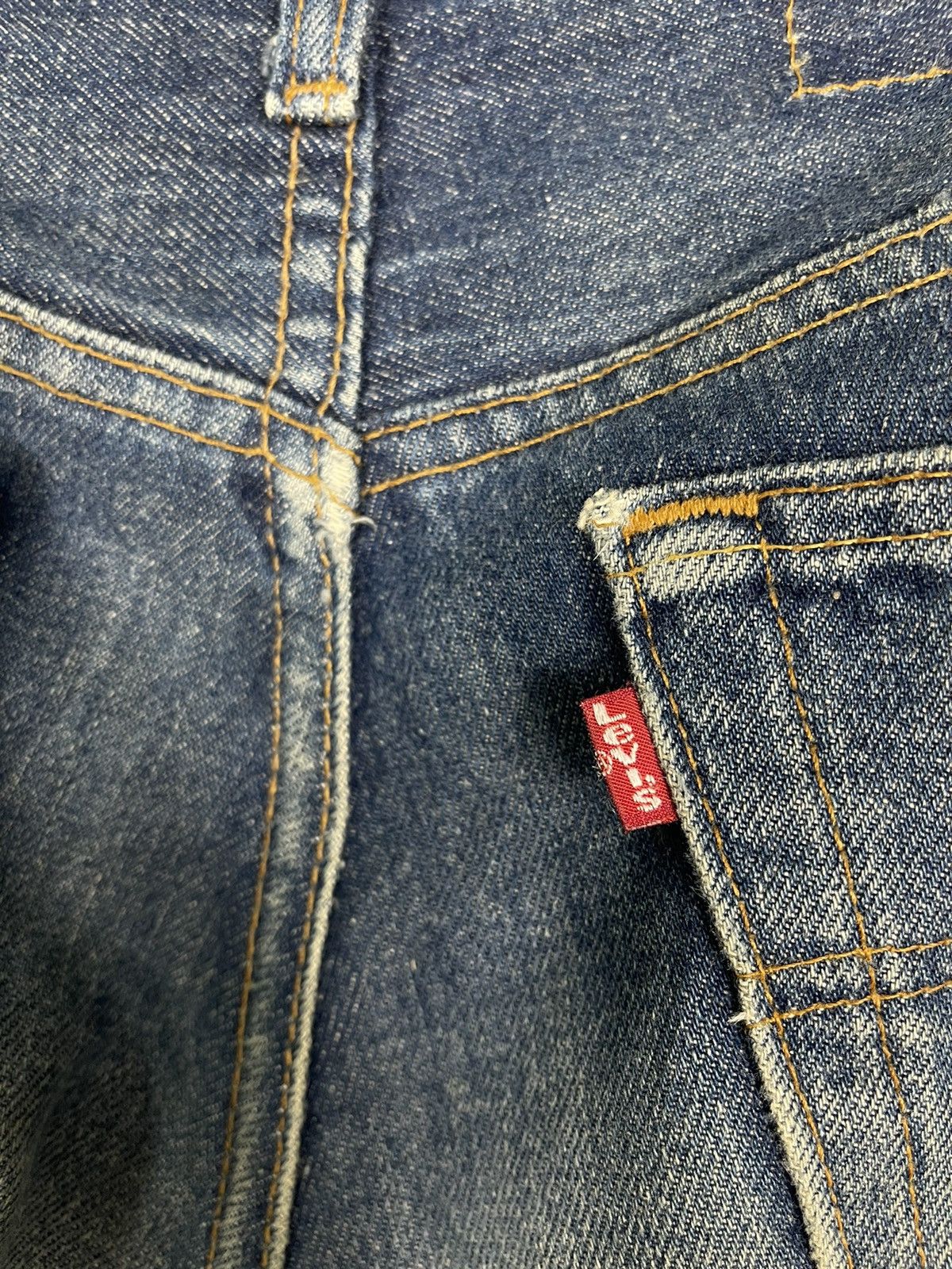 Levi's Vintage Levis Button Fly Distressed Jean Size US 30 / EU 46 - 15 Thumbnail