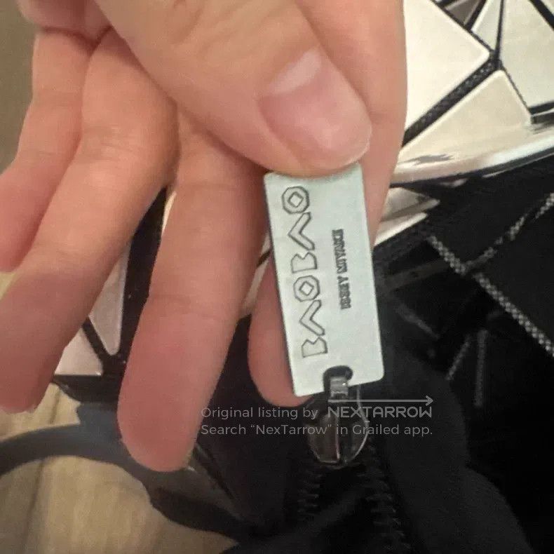 Issey Miyake Issey Miyake White Tote Bag Size ONE SIZE - 5 Thumbnail