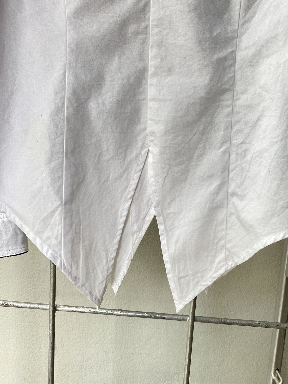 Japanese Brand PEACE NOW Punk Y2K Asymmetrical Hem White Shirt Size S / US 4 / IT 40 - 8 Thumbnail