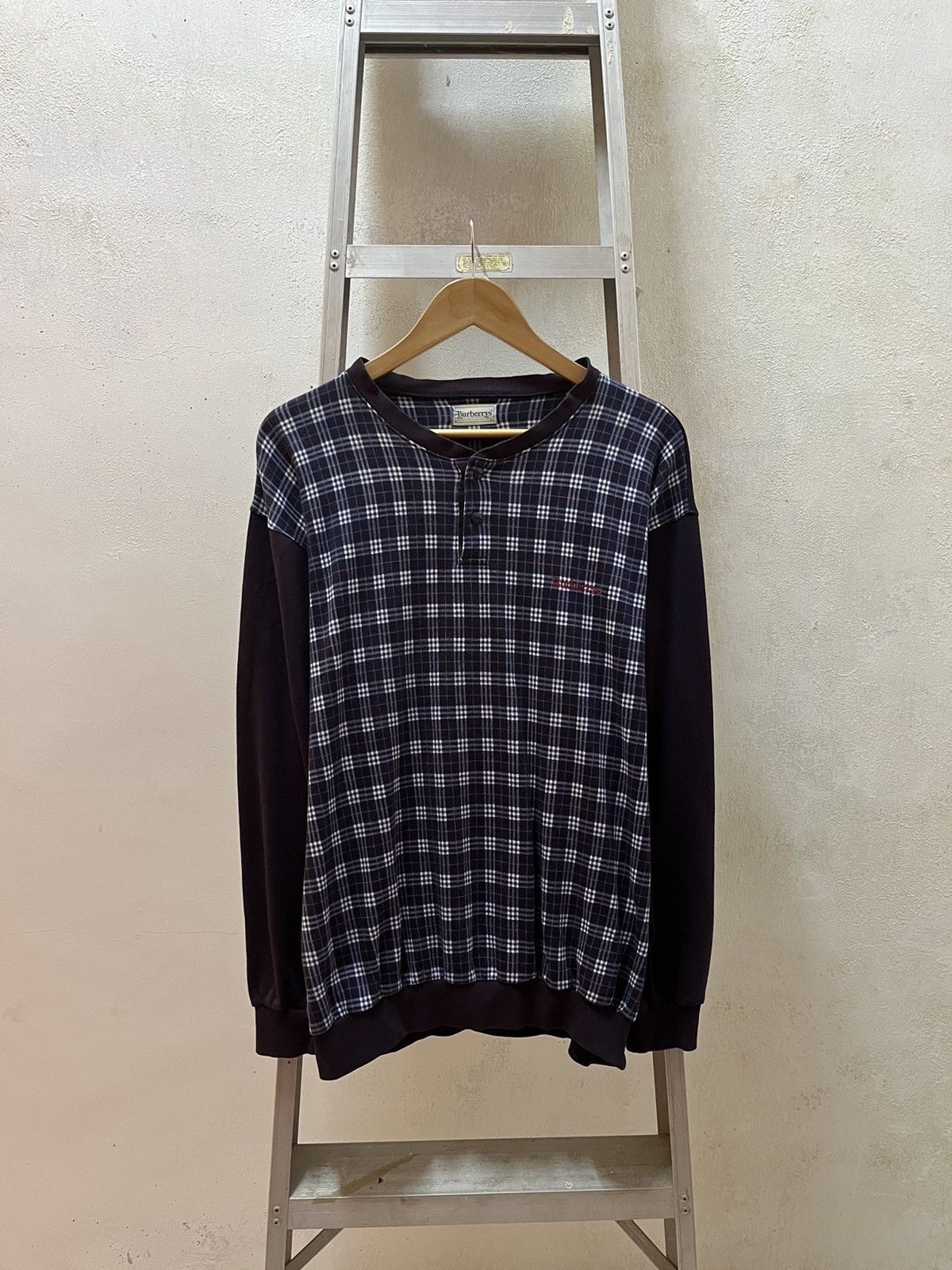 Burberry Vintage Burberry two button sweatshirt Size US L / EU 52-54 / 3 - 1 Thumbnail