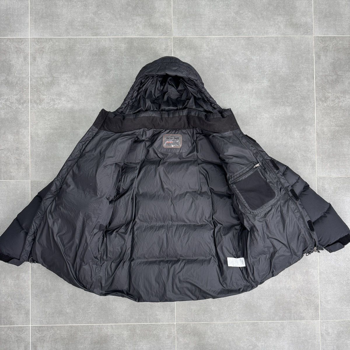 Montbell Montbell Down Jacket Waterproof Windstopper Size 115/XL/XXL Size US XL / EU 56 / 4 - 15 Thumbnail