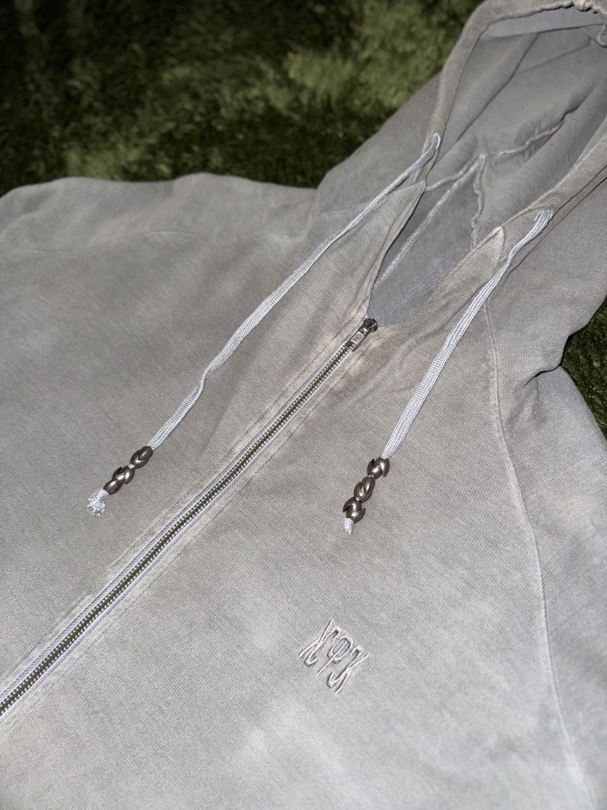 Japanese Brand [XL] Cost per Kilo Lightweight Bleached Zip-Up Hoodie – Grey Size US XL / EU 56 / 4 - 2 Thumbnail