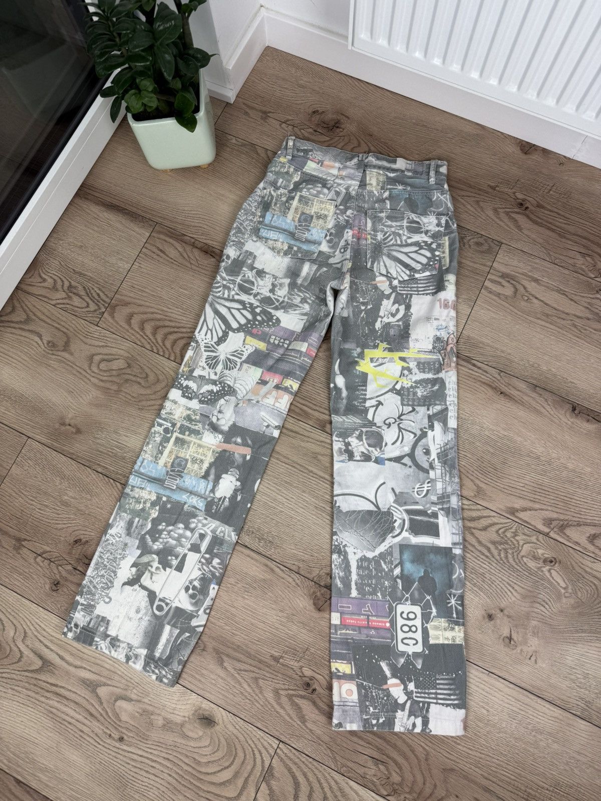 Jaded London Jaded London Graffiti Print Wide Leg skate Pants Jeans 26 28 Size 26" / US 2 / IT 38 - 7 Thumbnail