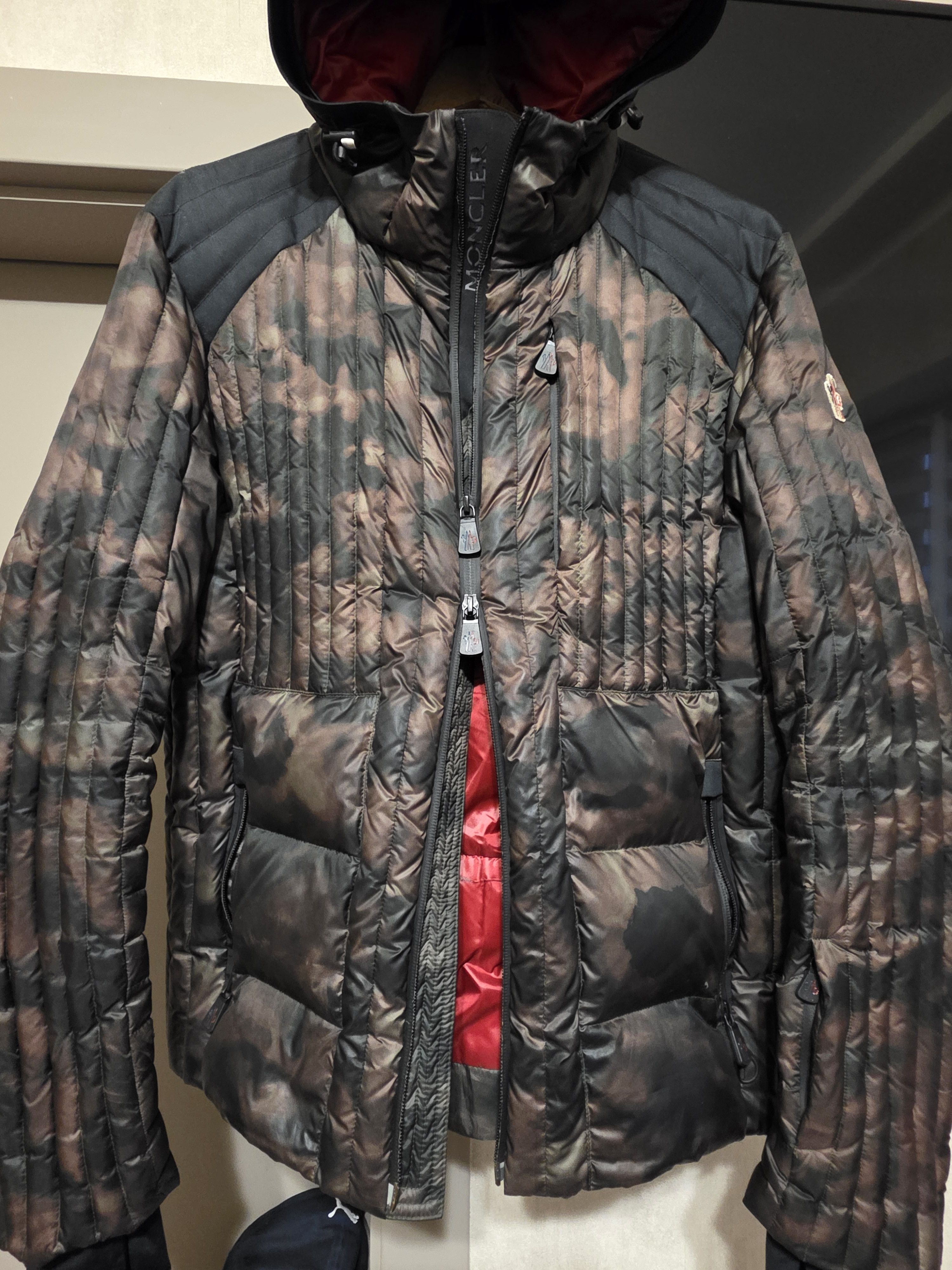 Moncler Grenoble MONCLER Grenoble REDON down jacket with camouflage L Size US L / EU 52-54 / 3 - 9 Thumbnail