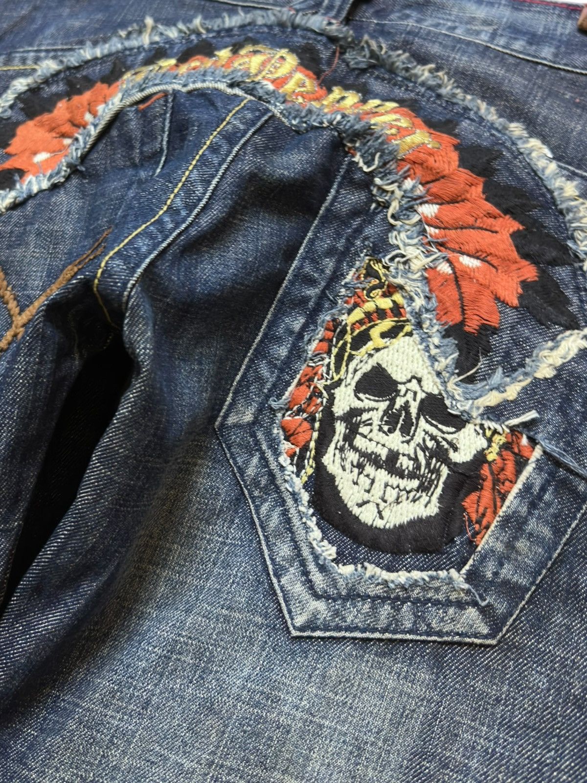 Ed Hardy Vintage Red Pepper Skulls Embroided Punk Denim Size US 33 - 7 Thumbnail