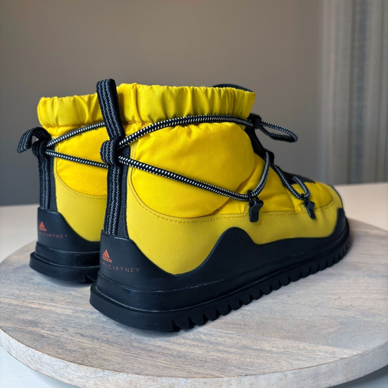 Adidas Adidas Stella McCartney Snow Boots Yellow Black Women’s Sz 9 Size US 9 / IT 39 - 7 Thumbnail