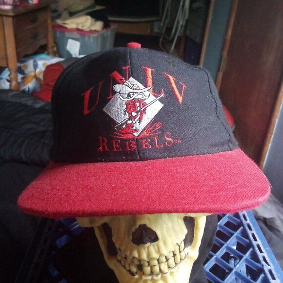 NCAA Vintage Signature UNLV Runnin' Rebels Snap Hat Cap Size ONE SIZE - 1 Thumbnail