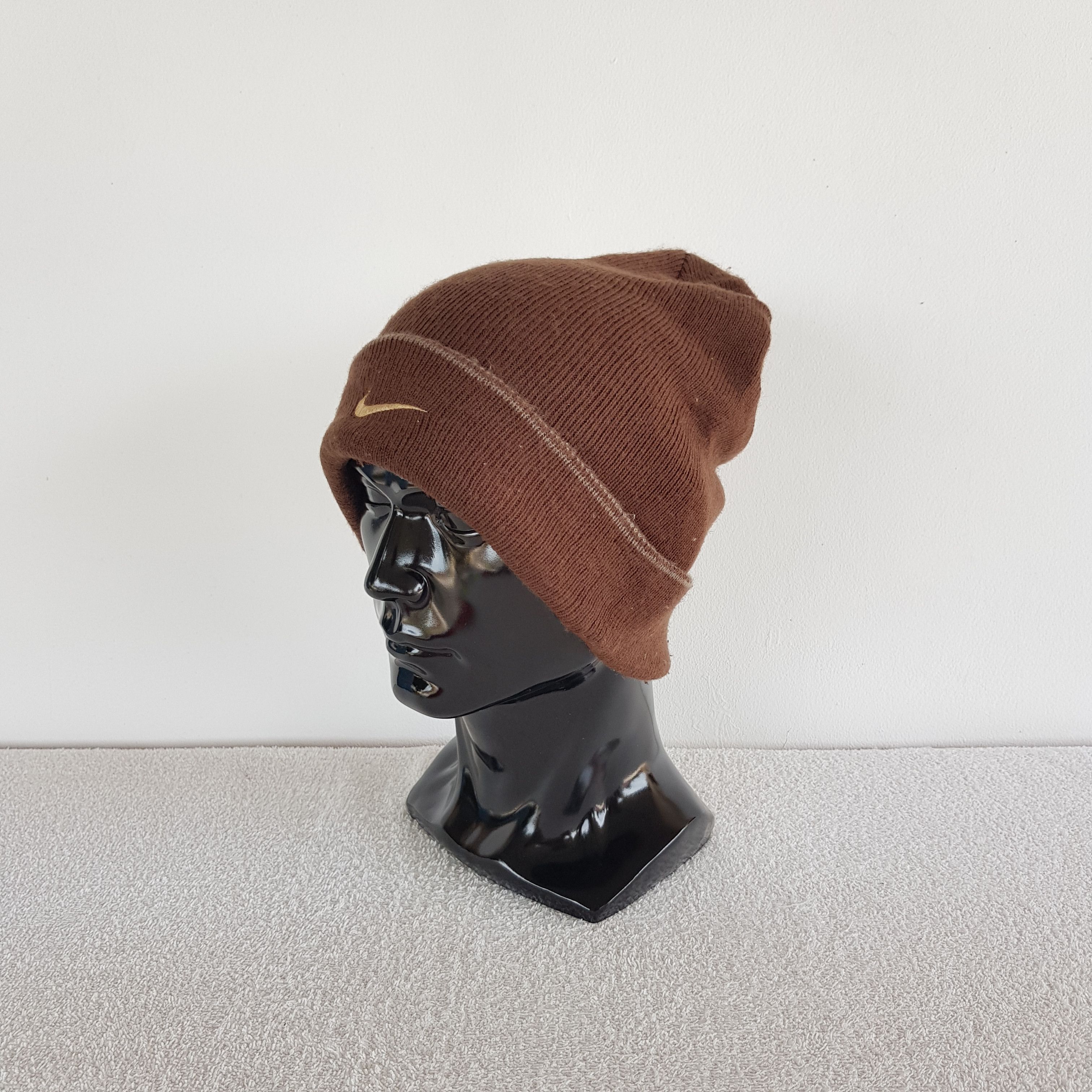 Nike Nike Beanie Nike Swoosh Snow Cap Hats. Size ONE SIZE - 2 Thumbnail