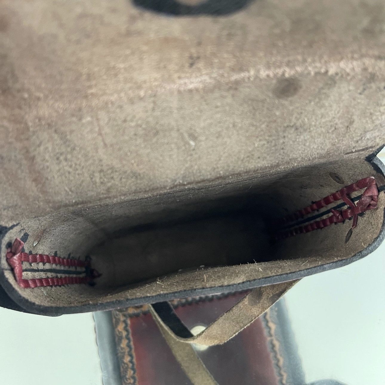 Vintage Vintage Shell Tooled Leather Black Red Aztec Crossbody Bag Size ONE SIZE - 10 Thumbnail